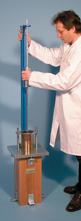 MARSHALL COMPACTOR, HAND OPERATED, FOR MOULDS DIA. 4''